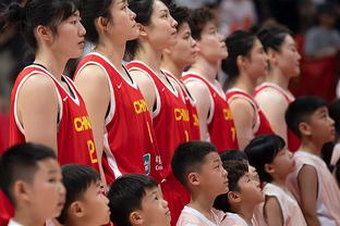球衣进入曼联博物馆，董方卓：让世界认识中国红是我的荣幸